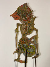 Charger l'image dans la galerie, Marionettes wayang Balinaise anciennes