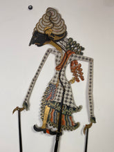 Charger l'image dans la galerie, Marionettes wayang Balinaise anciennes