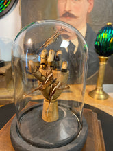 Charger l&#39;image dans la galerie, Trio de papillons sur main en bois petit modèle
