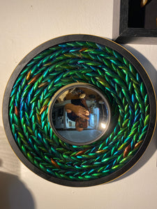 Miroir concave avec contour en Elytres de scarabées