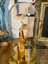 Charger l&#39;image dans la galerie, Squelette d’oiseau sur main articulé en bois
