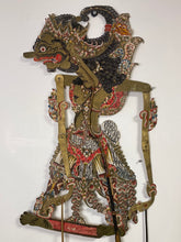 Charger l&#39;image dans la galerie, Marionettes wayang Balinaise anciennes
