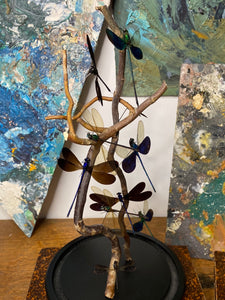 Cloche libellules et bois tortueux